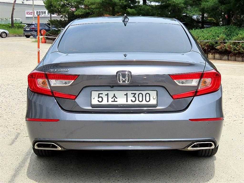 Honda Accord - Vista 4