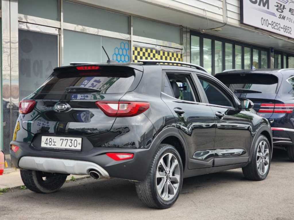 KIA Stonic - Vista 2