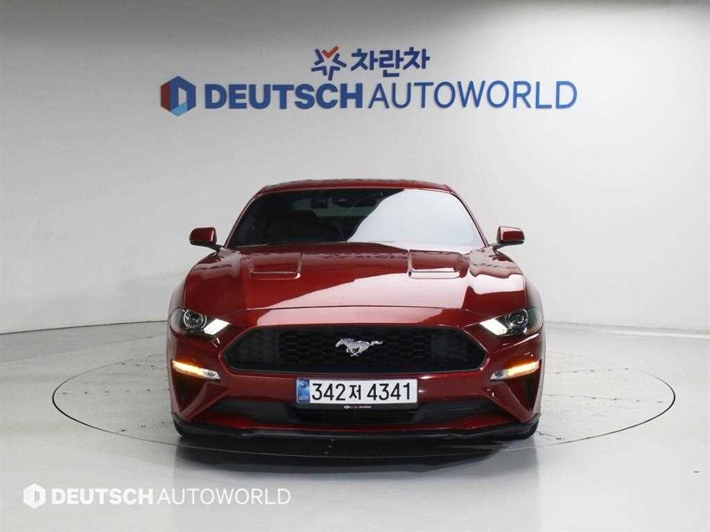 Ford Mustang - Vista 3