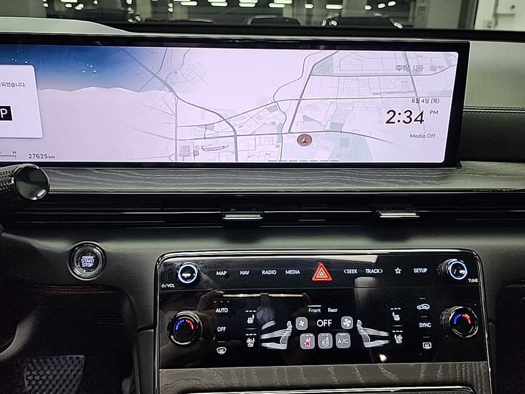 Genesis GV80 - Vista 10