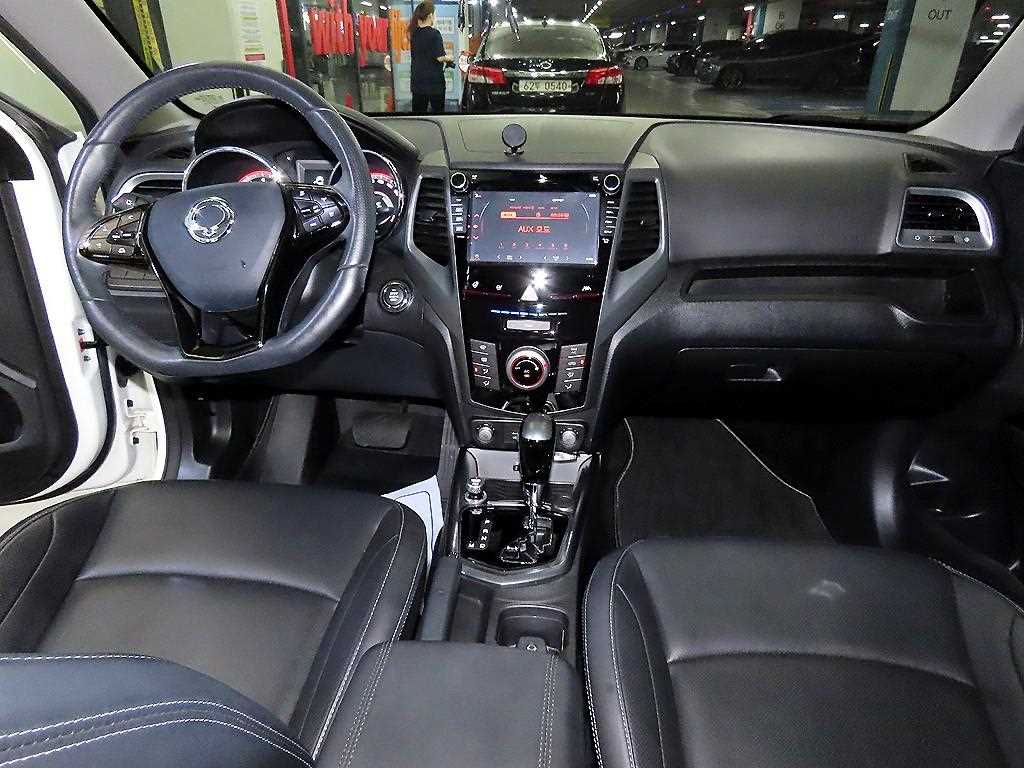 Ssangyong Tivoli - Vista 10