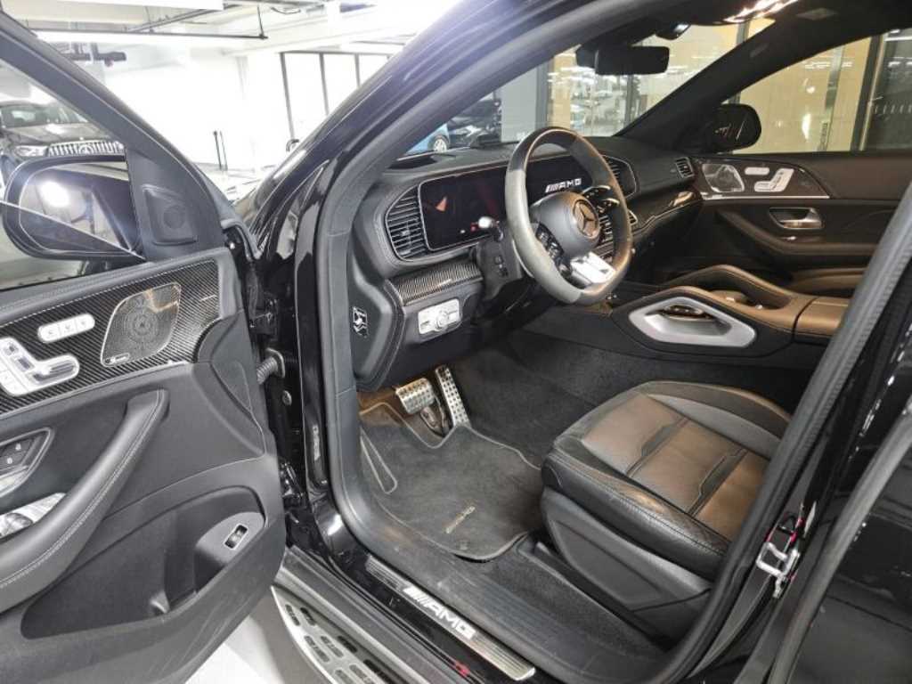 Mercedes Benz GLE Class - Vista 4