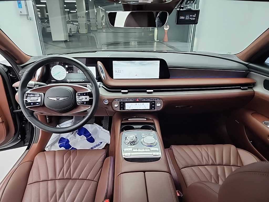 Genesis G90 - Vista 7