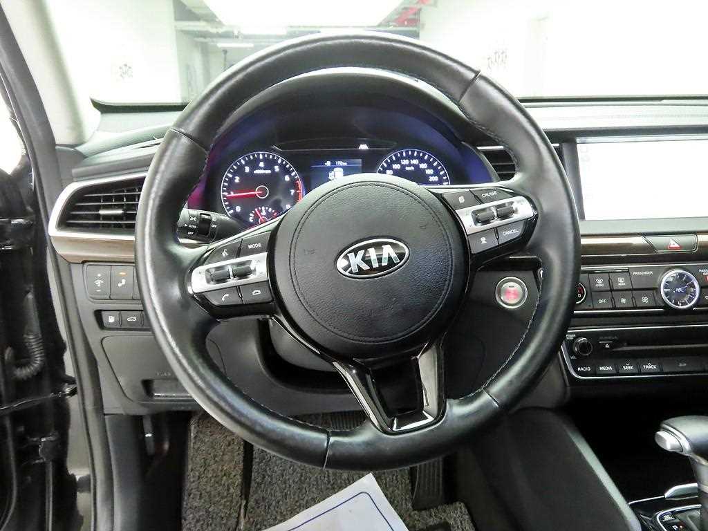 KIA K7 - Vista 7