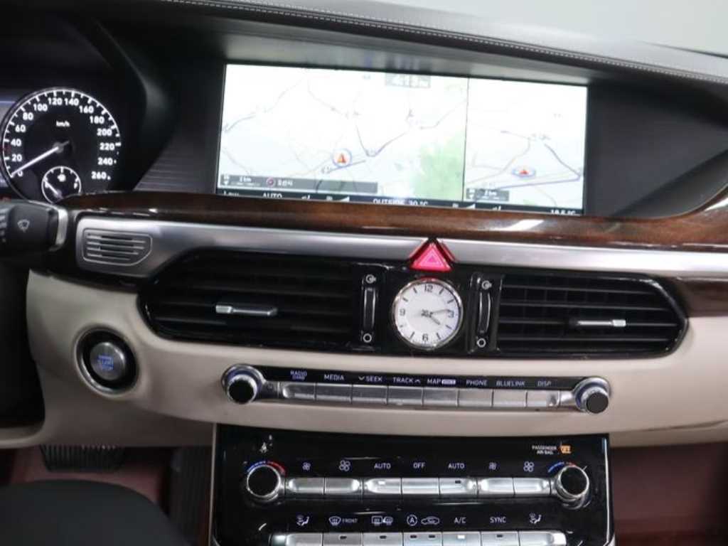 Genesis EQ900 - Vista 7