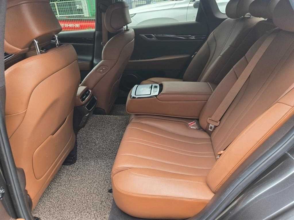 Genesis G80 - Vista 7