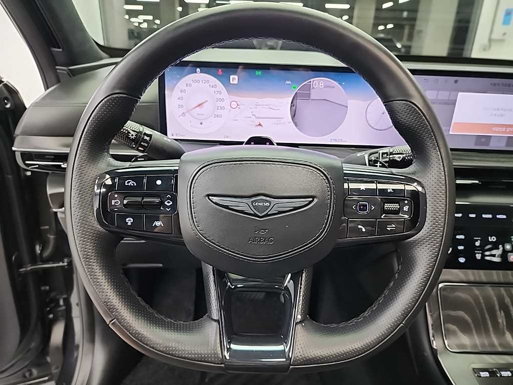 Genesis GV80 - Vista 9