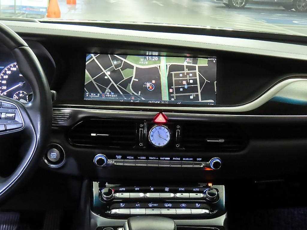 Genesis EQ900 - Vista 11