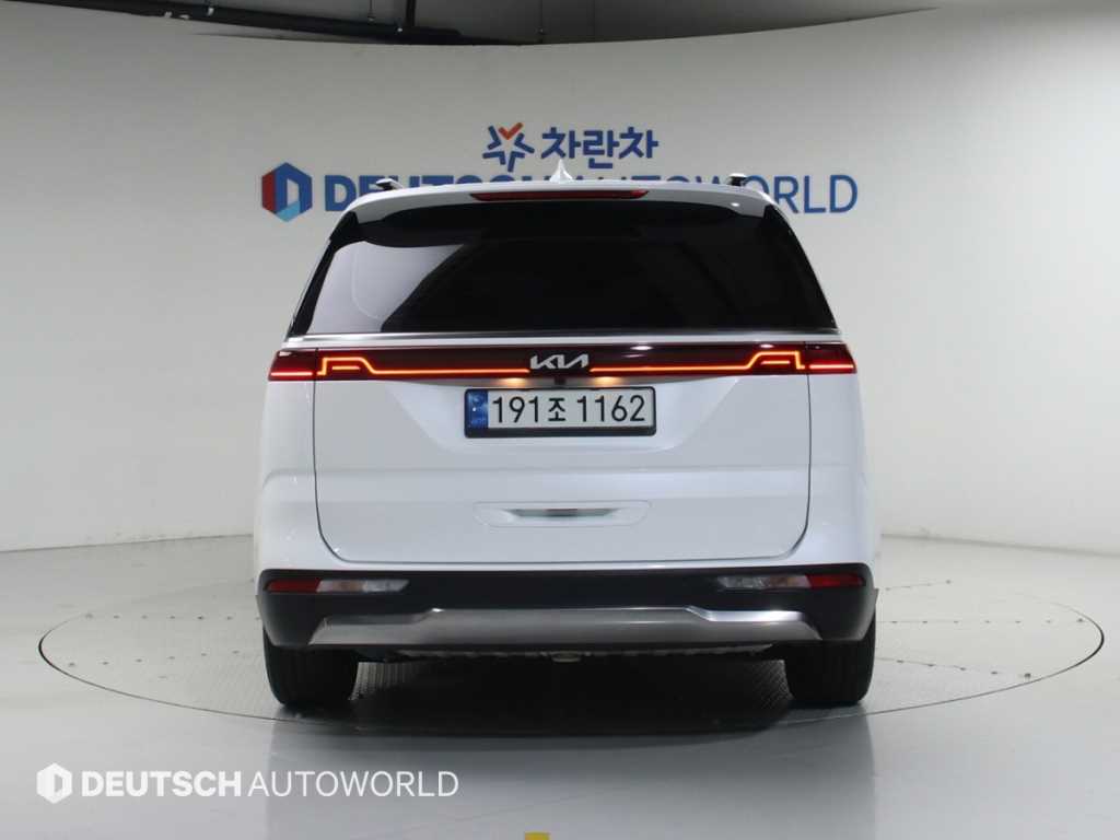 KIA Carnival - Vista 4