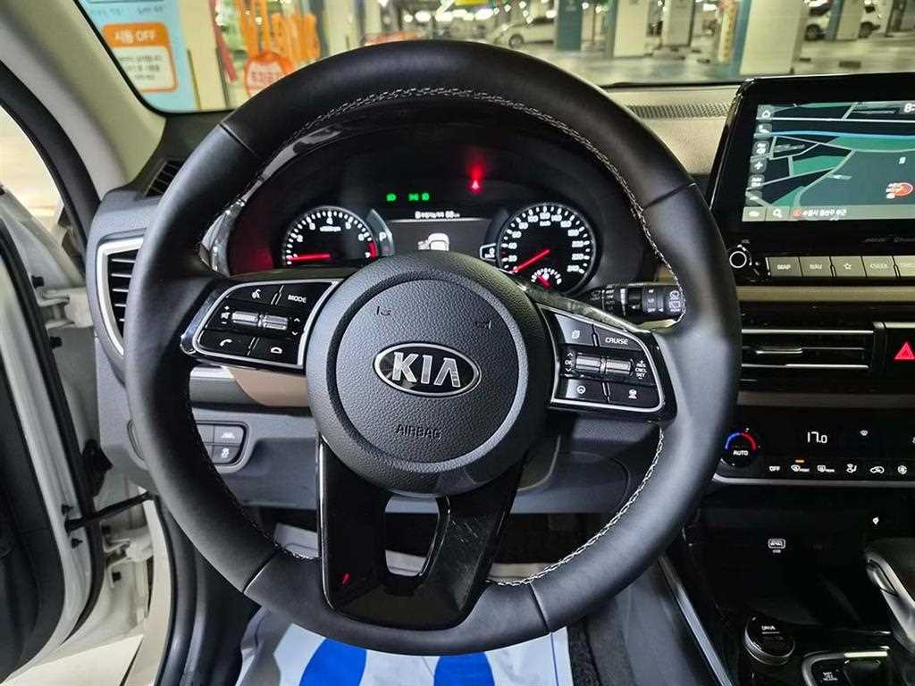 KIA Seltos - Vista 8