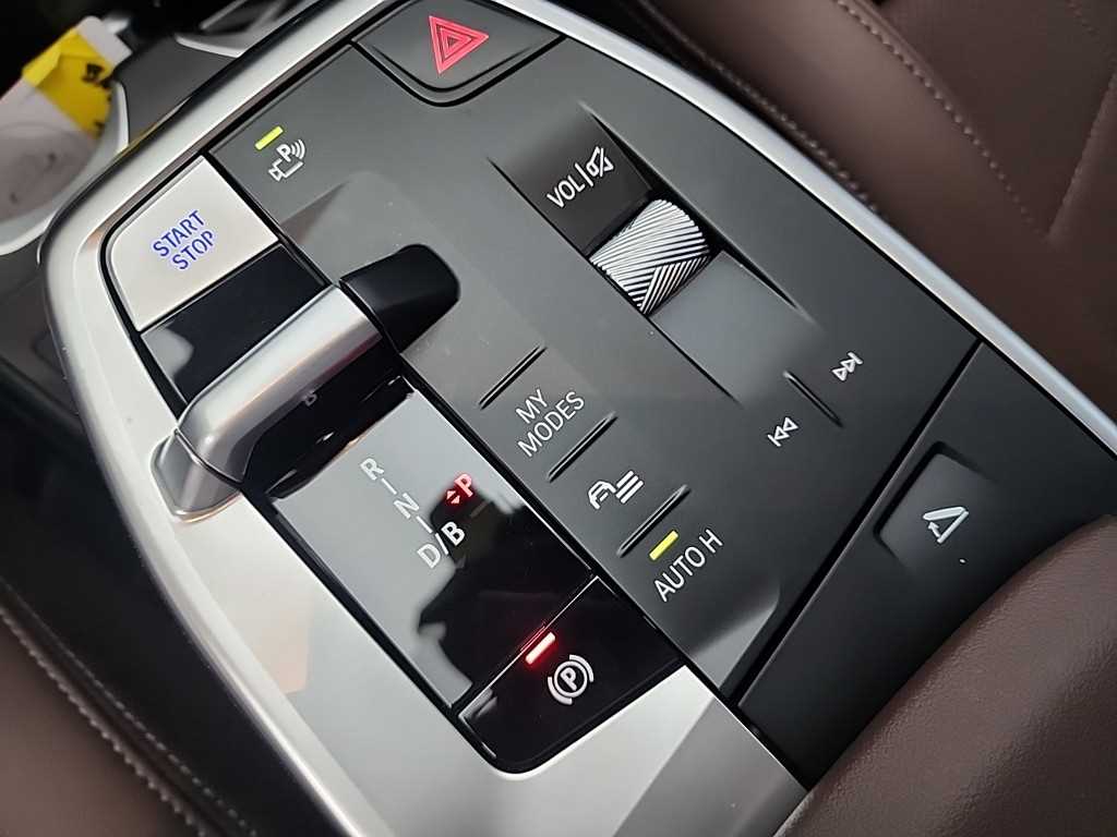 BMW iX1 - Vista 8