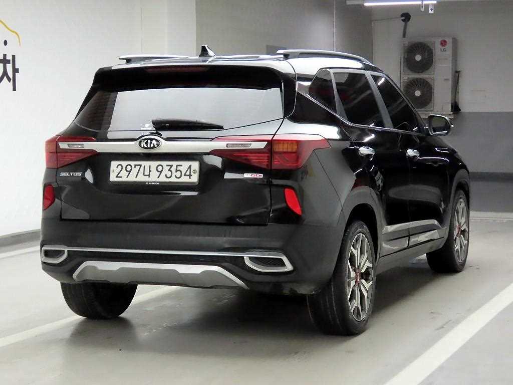KIA Seltos - Vista 4