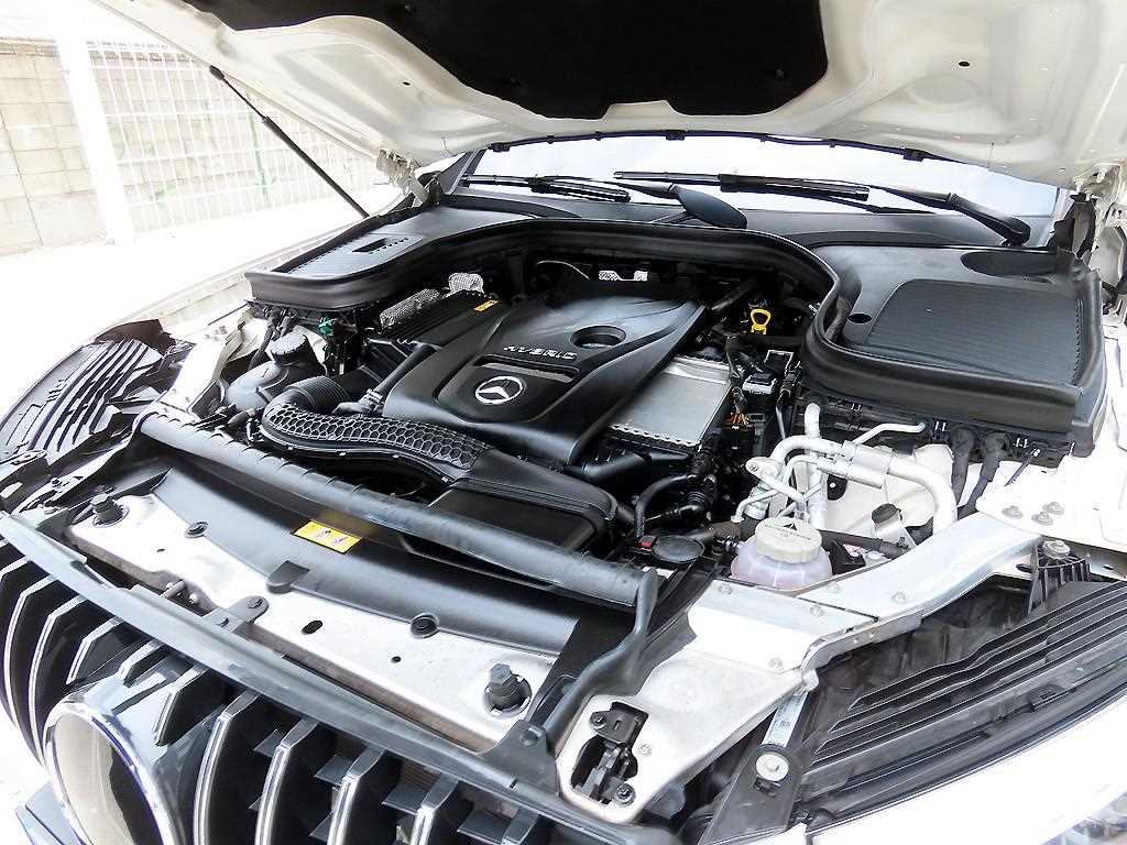 Mercedes Benz GLC Class 2019 Blanco - Importación desde Corea - HF Imports Iquique - Foto 19