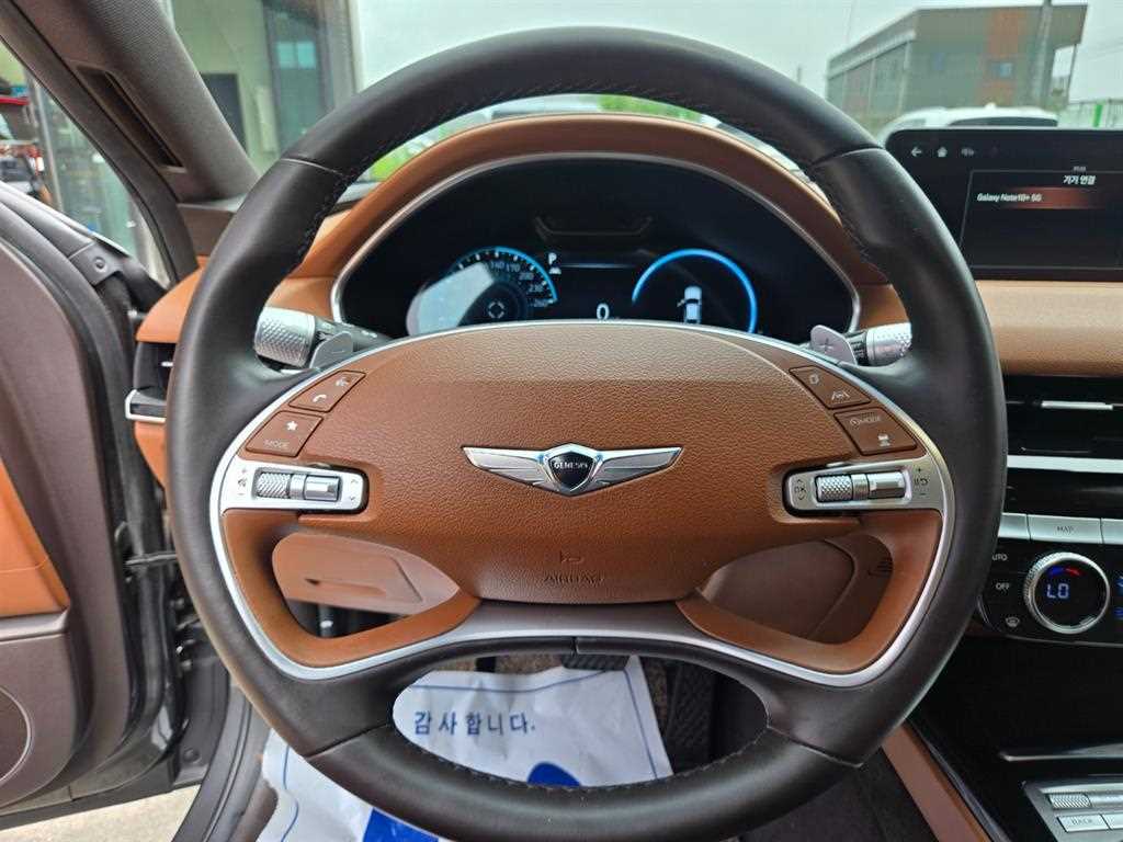 Genesis G80 - Vista 9