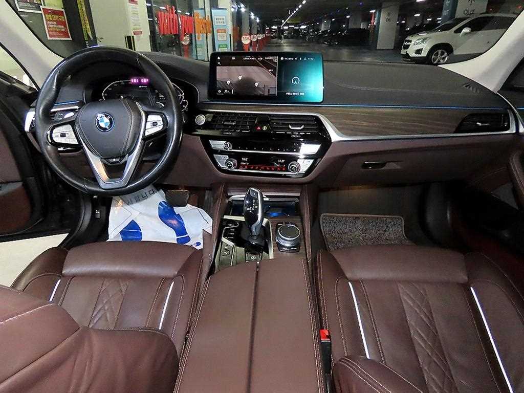 BMW 5 Series - Vista 10