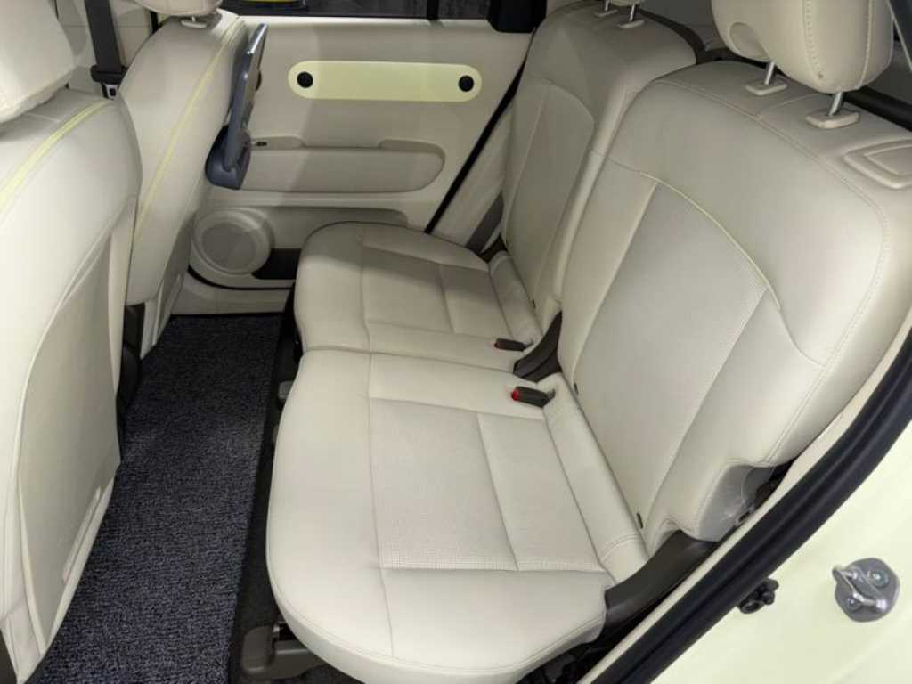 HYUNDAI Casper - Vista 7