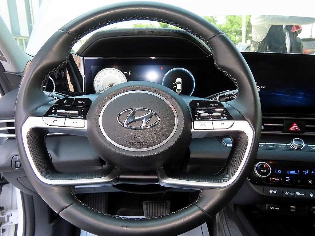 HYUNDAI Avante - Vista 8
