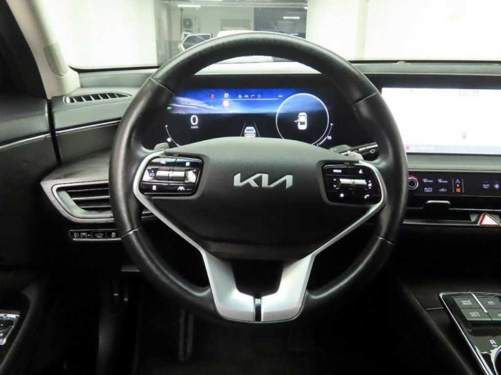 KIA K8 - Vista 7