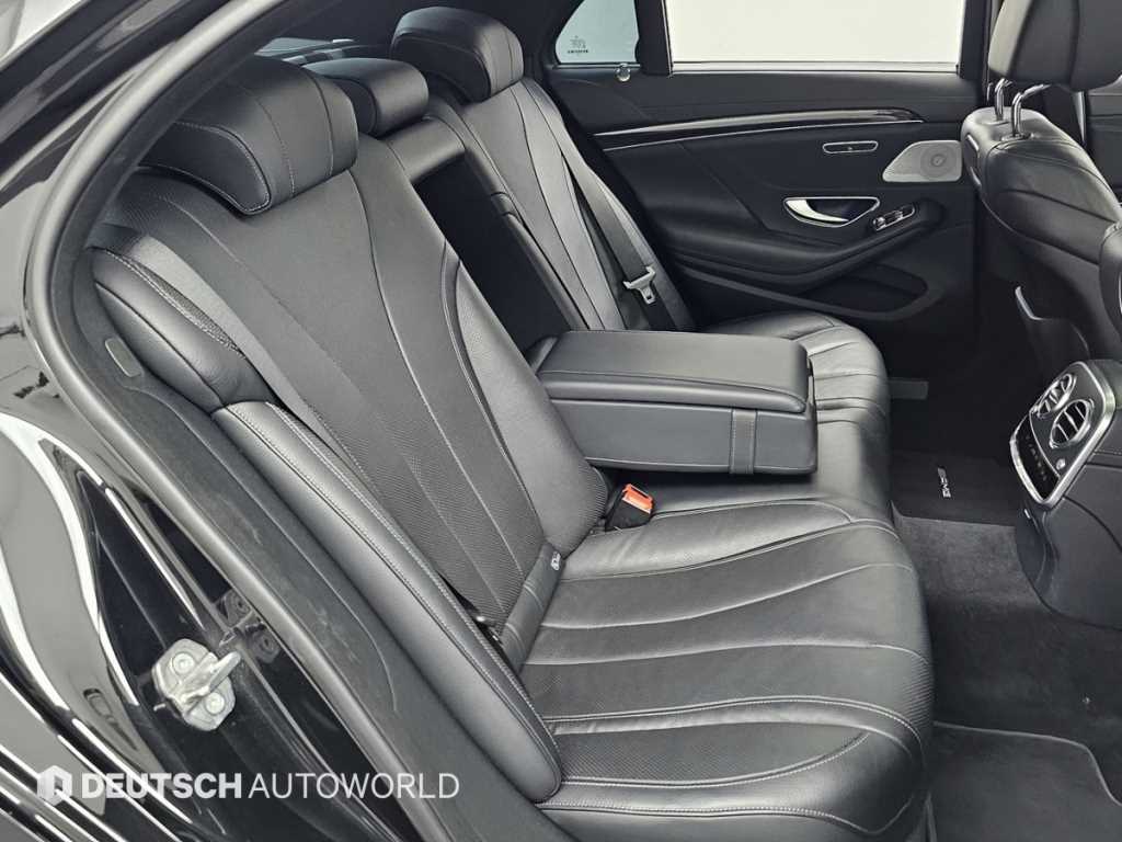 Mercedes Benz S Class - Vista 12