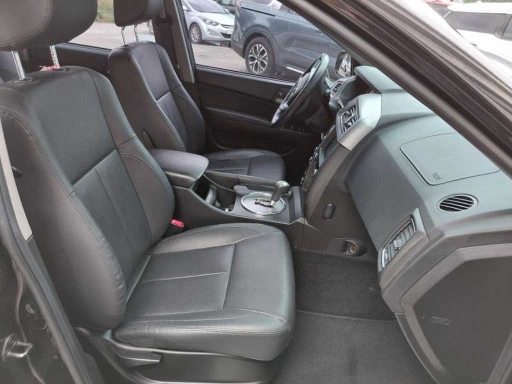 Ssangyong Korando - Vista 6