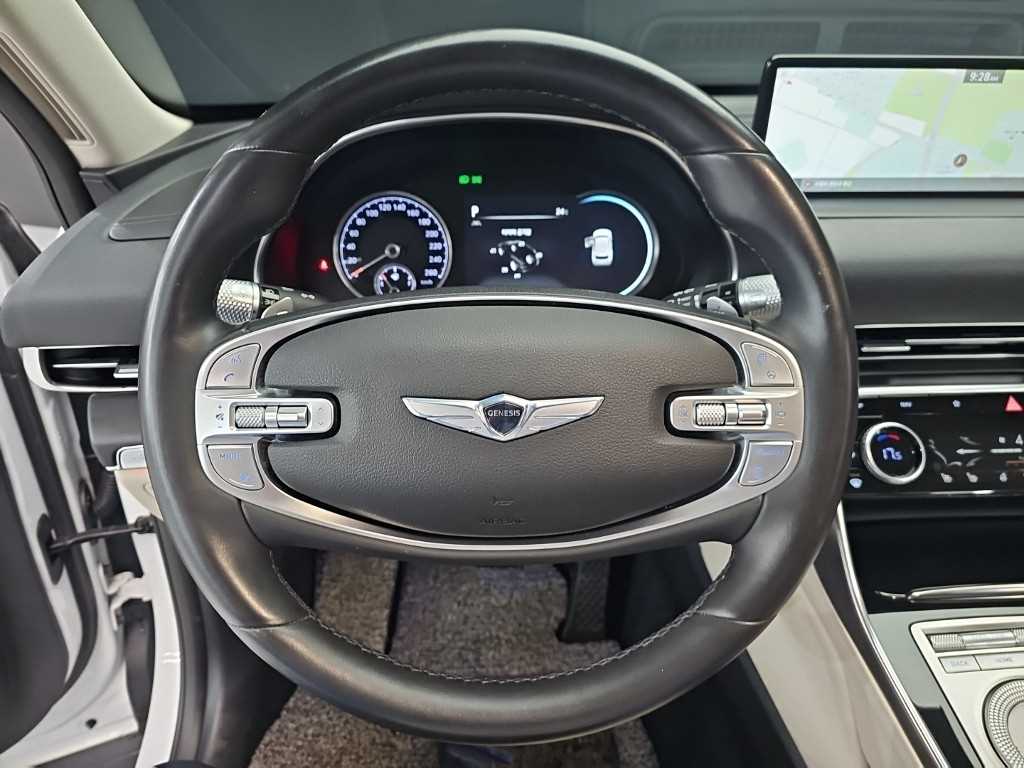 Genesis GV80 - Vista 9