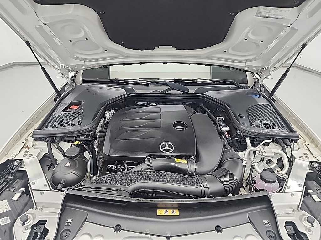 Mercedes Benz E class - Vista 5