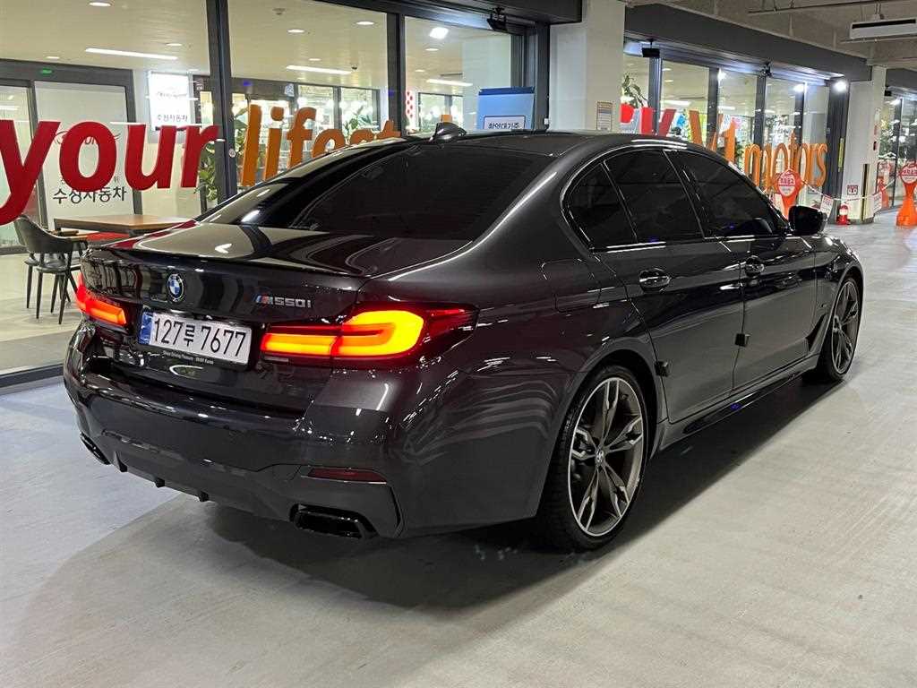 BMW 5 Series - Vista 4