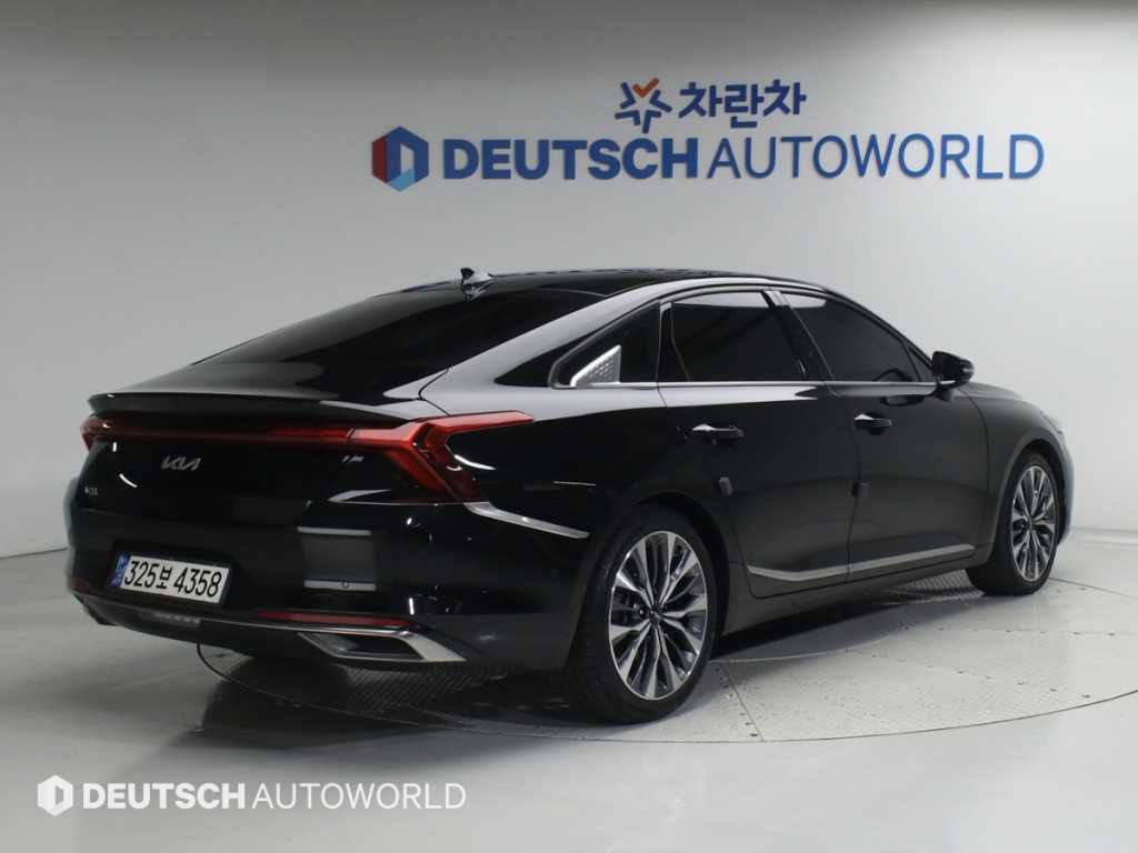 KIA K8 - Vista 3
