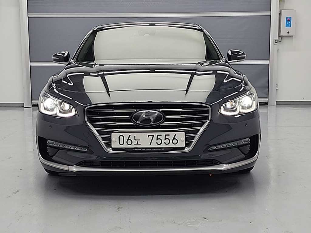 HYUNDAI Grandeur - Vista 2