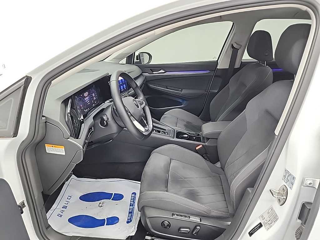 Volkswagen Golf - Vista 2