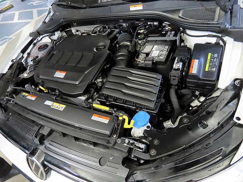 Volkswagen Golf 2024 Blanco - Importación desde Corea - HF Imports Iquique - Foto 19