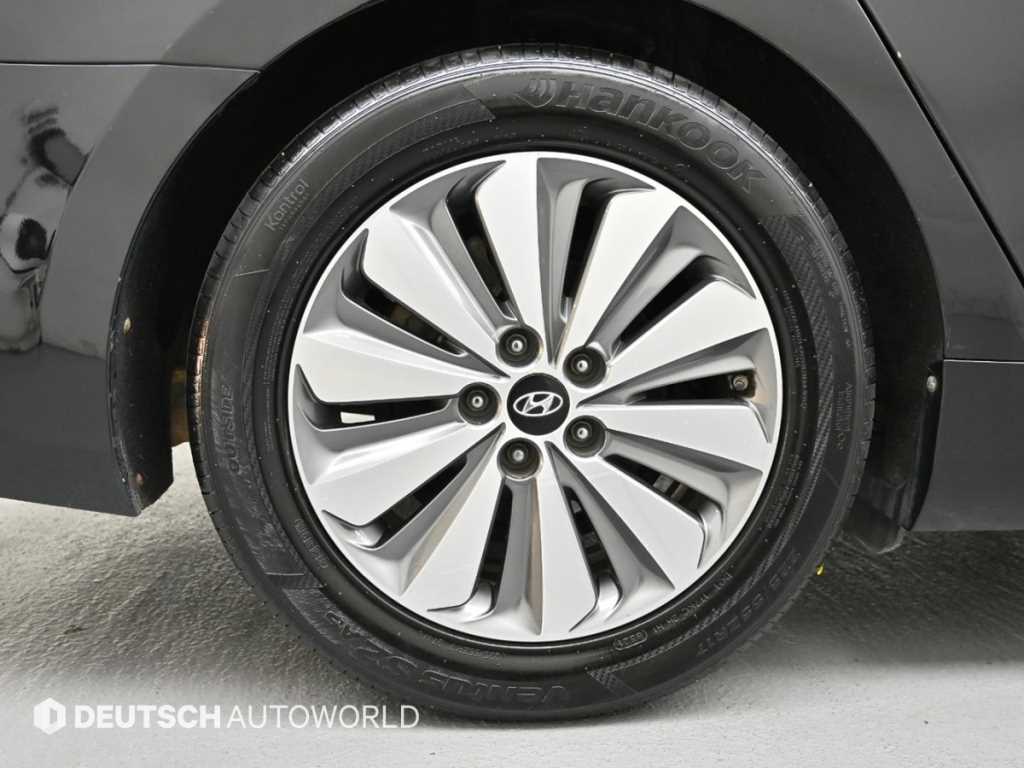 HYUNDAI Grandeur - Vista 5