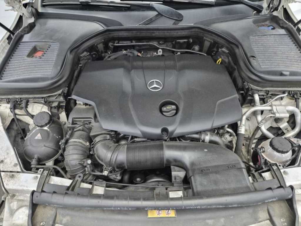 Mercedes Benz GLC Class 2017 Blanco - Importación desde Corea - HF Imports Iquique - Foto 20