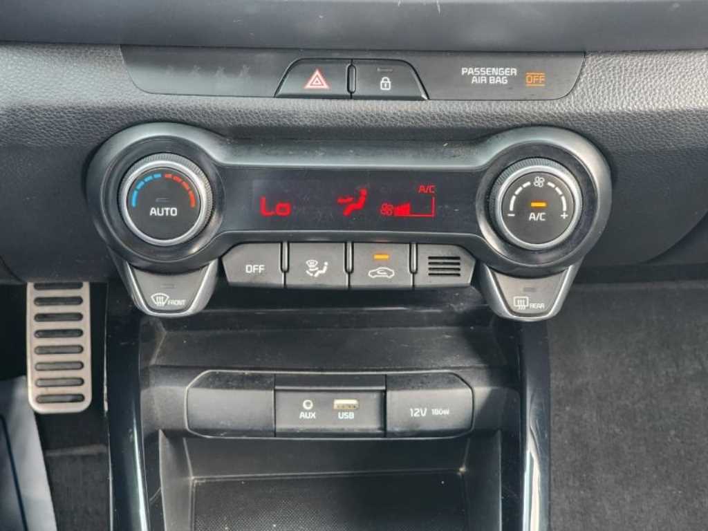 KIA Stonic - Vista 12