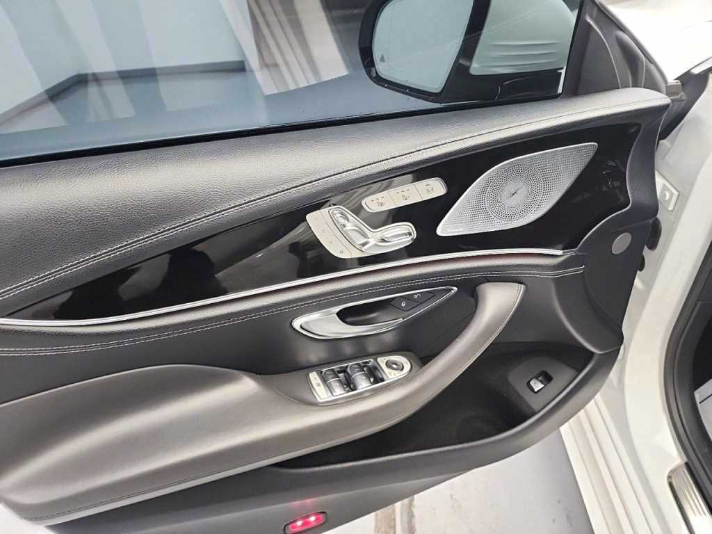 Mercedes Benz AMG GT - Vista 8