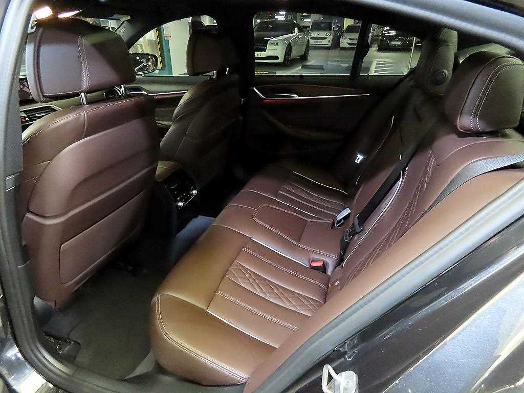 BMW 5 Series - Vista 7