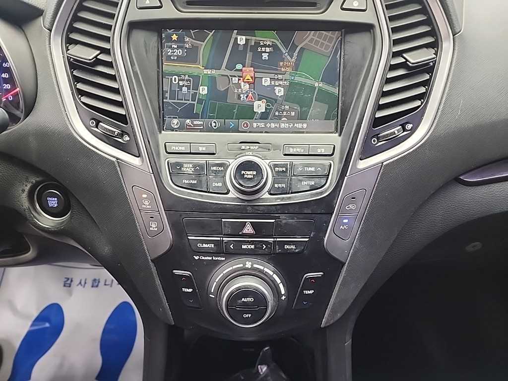 HYUNDAI Santa Fe - Vista 10