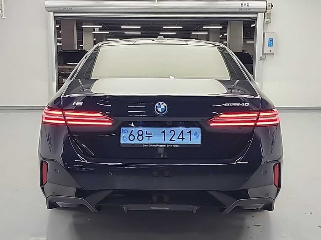 BMW i5 - Vista 3