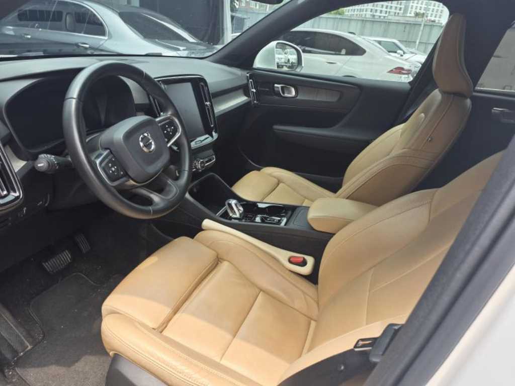Volvo XC40 2020 Blanco - Importación desde Corea - HF Imports Iquique - Foto 13