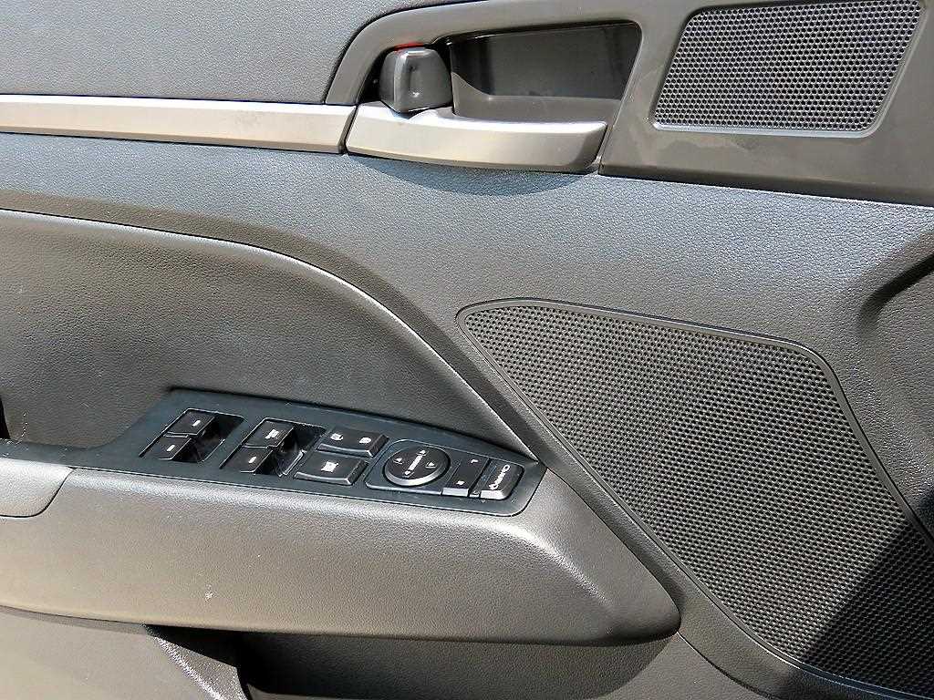 HYUNDAI Avante - Vista 11