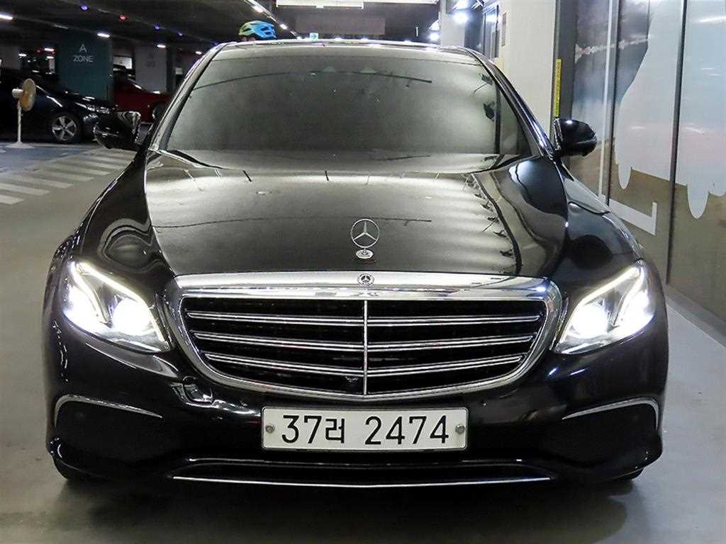 Mercedes Benz E class - Vista 2