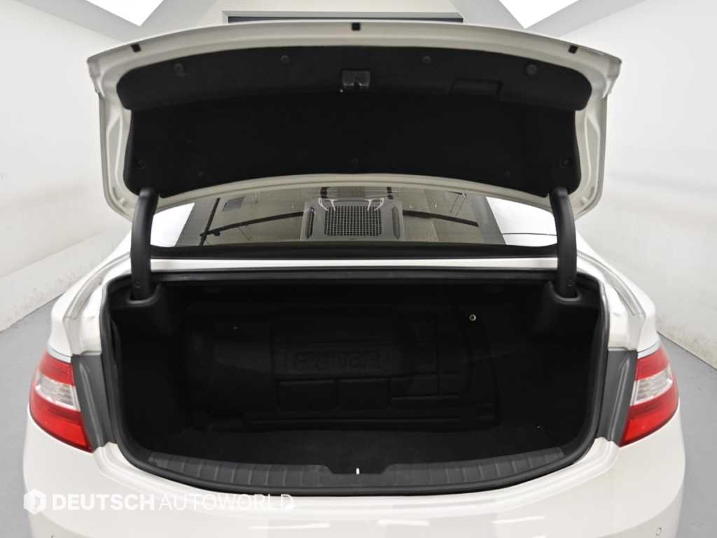 HYUNDAI Grandeur - Vista 5