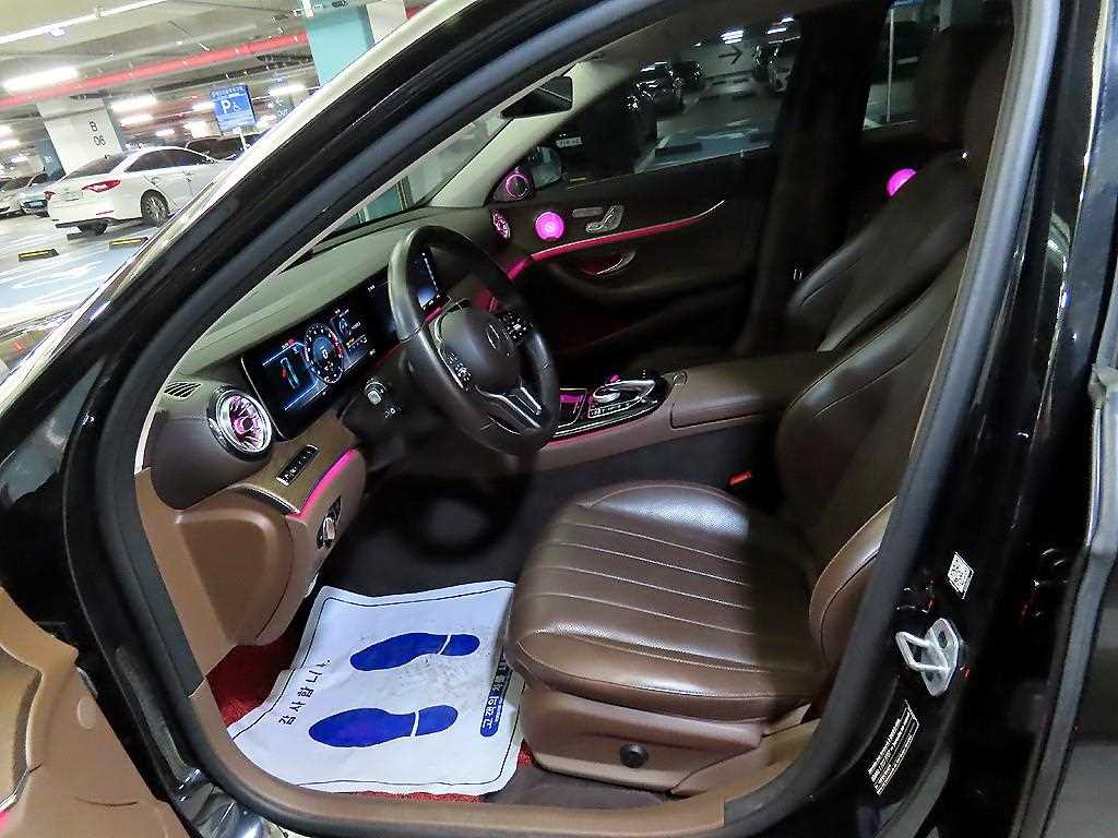 Mercedes Benz E class - Vista 6
