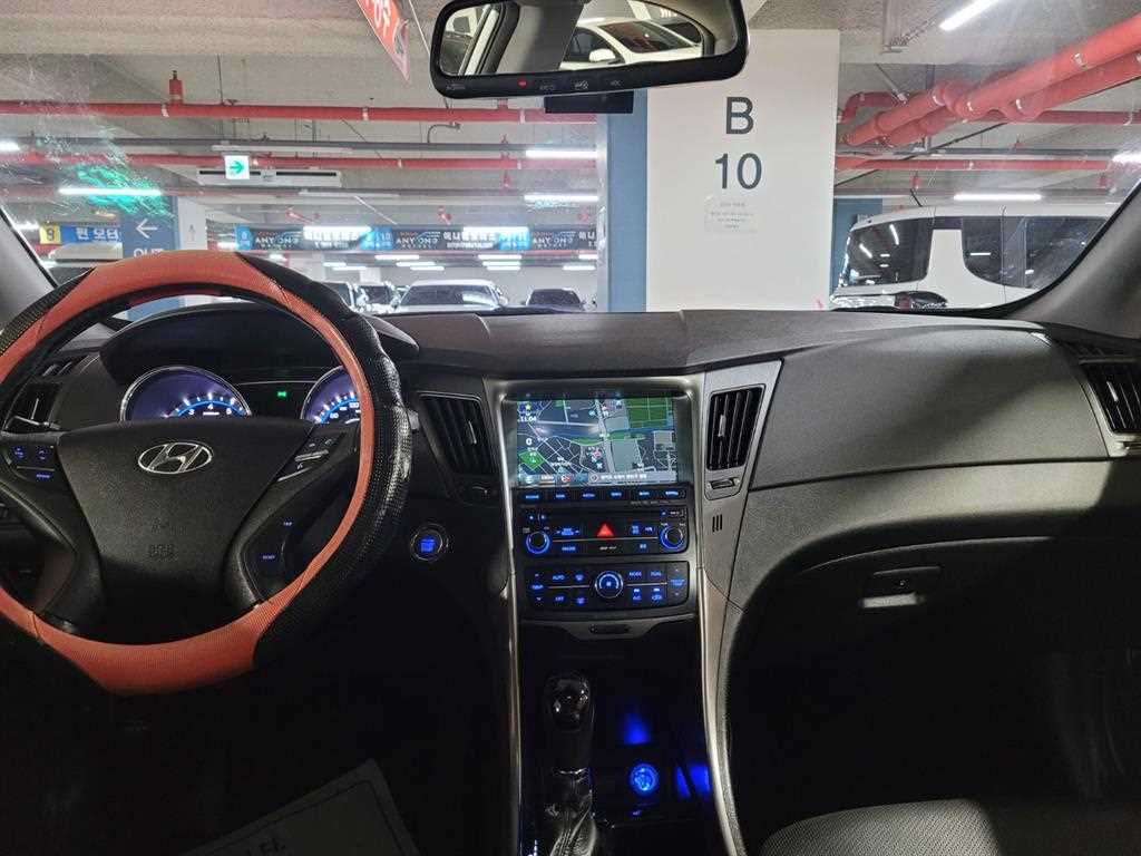 HYUNDAI Sonata - Vista 5