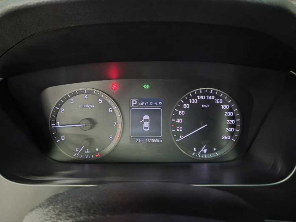HYUNDAI Sonata - Vista 6