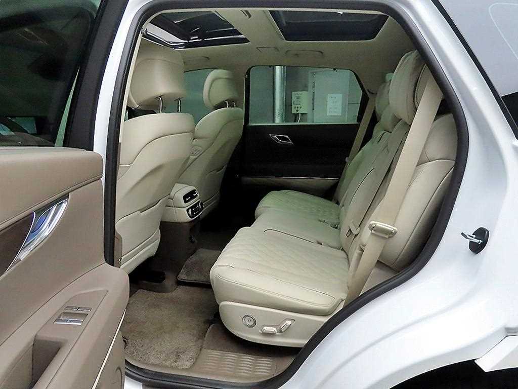 Genesis GV80 - Vista 6