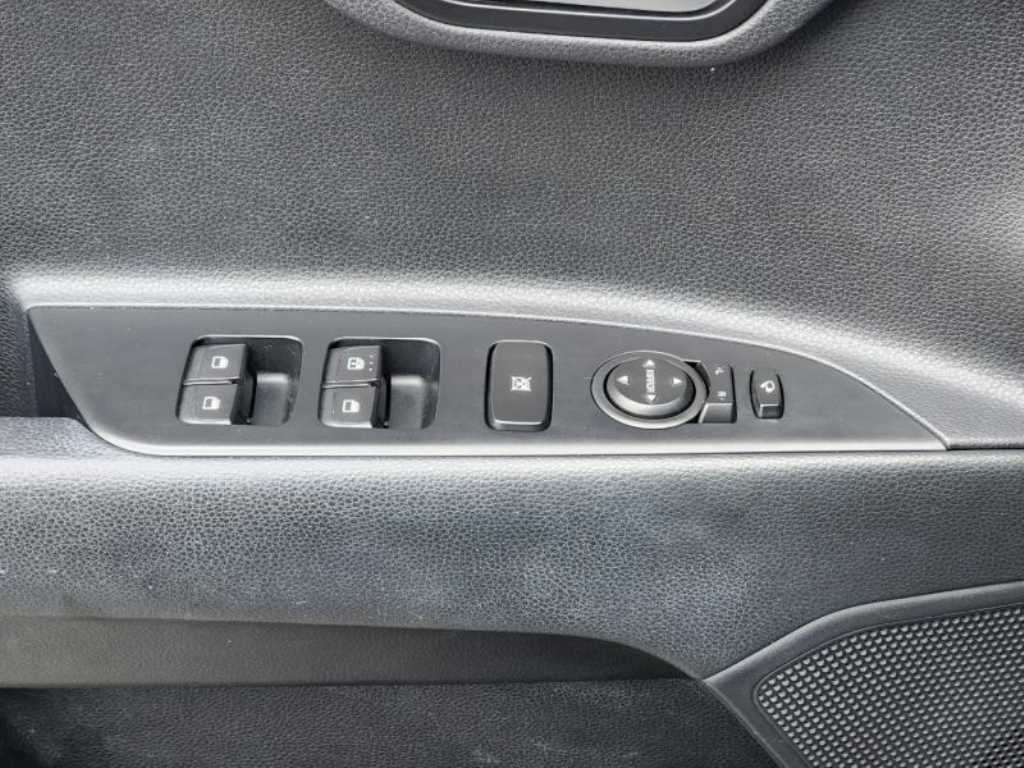 KIA Stonic 2018 Negro - Importación desde Corea - HF Imports Iquique - Foto 15