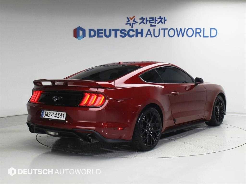 Ford Mustang - Vista 2