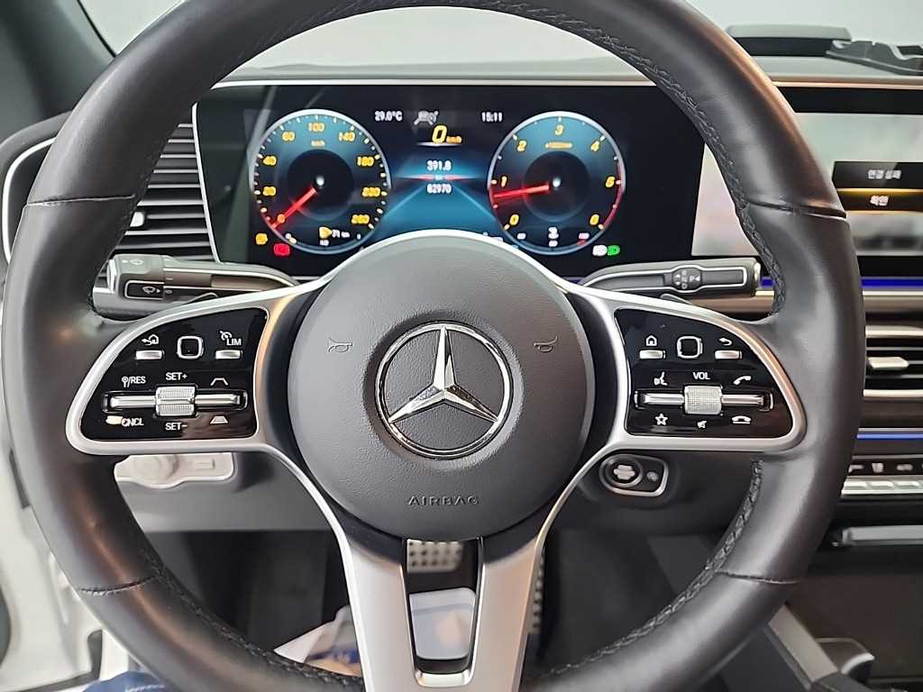 Mercedes Benz GLE Class - Vista 9