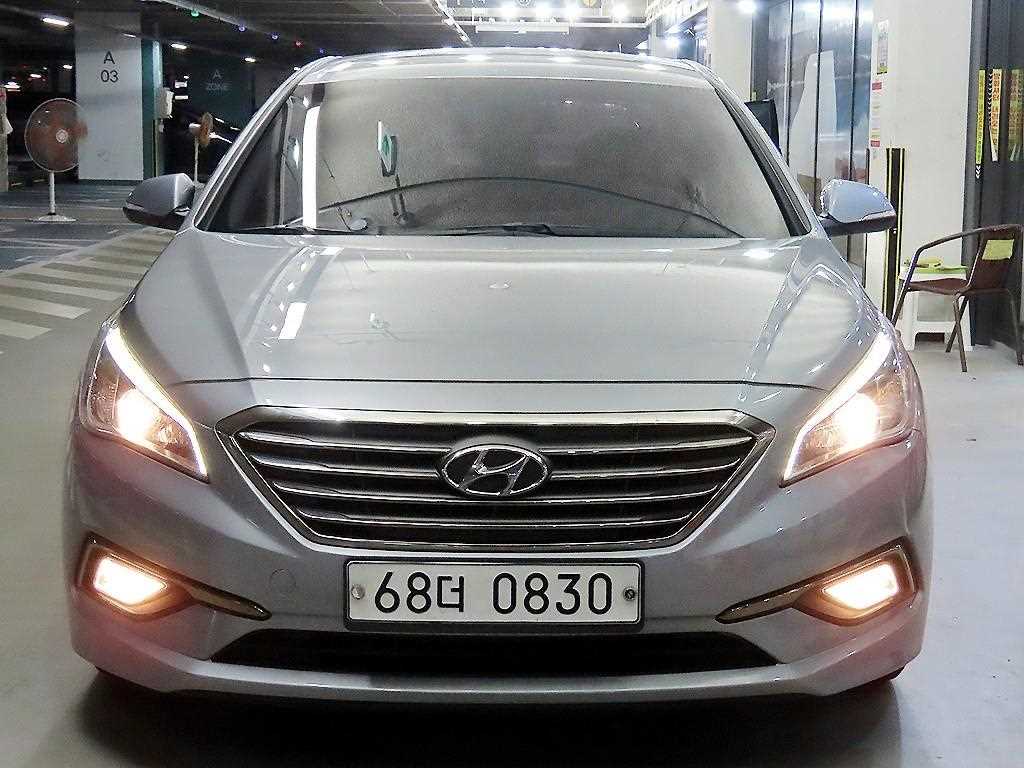 HYUNDAI Sonata - Vista 2